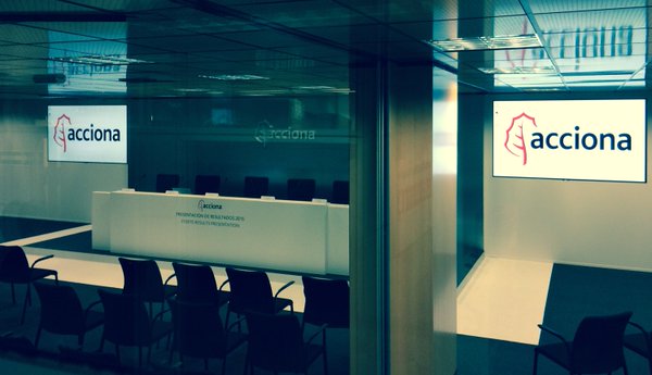#ACCIONAFY15 A las 11h comenzará la multiconferencia con analistas e inversores https://t.co/V6vSf3jXG0 https://t.co/8aPQ2QYmBI